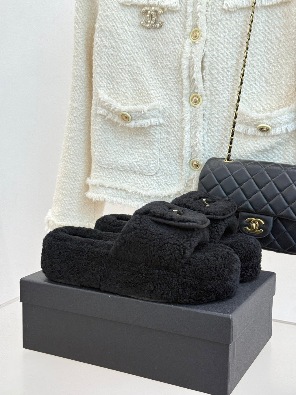Chanel 25 Buckle Flip-up Thick-soled Slippers Black Wool 465386