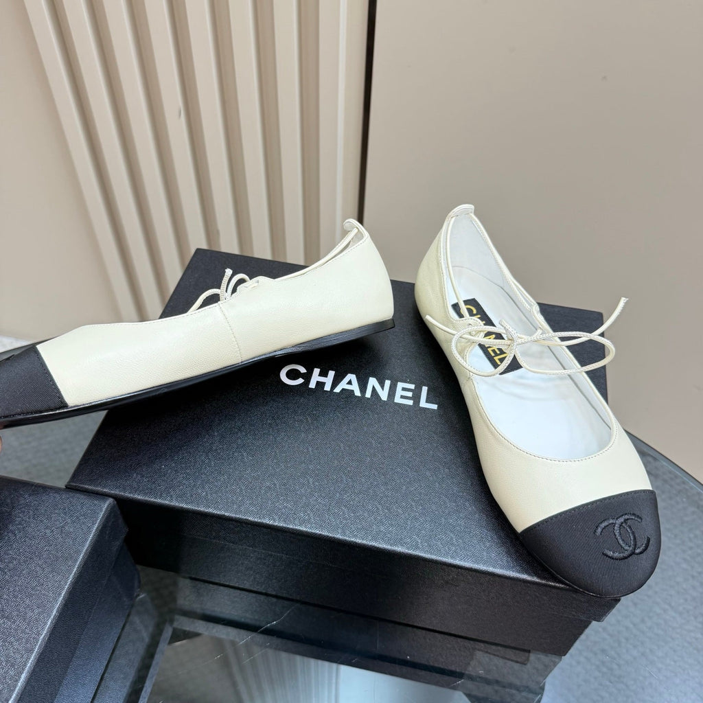 CC 25 Mary Jane Flat Beige Cream Leather with Fabric 239407