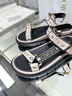 CD D-Wave Sandal In Light Pink Black Cowhide 100761