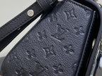 Twist MM Slim 23cm Black Calfskin