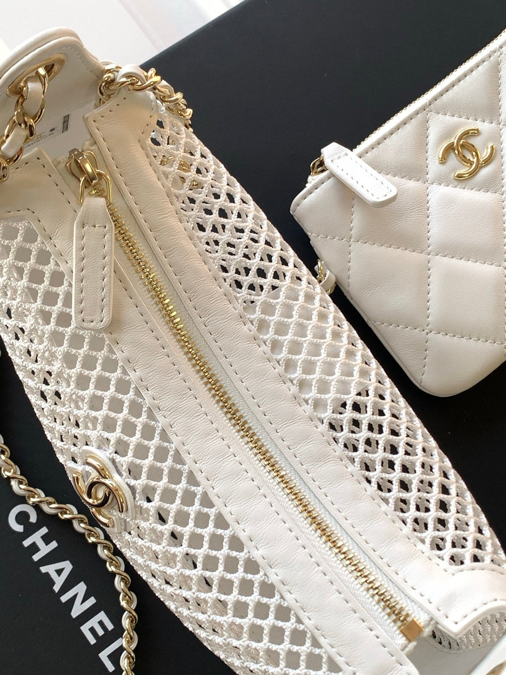 CC 25S Rectangle White Cluth Bag With Chain