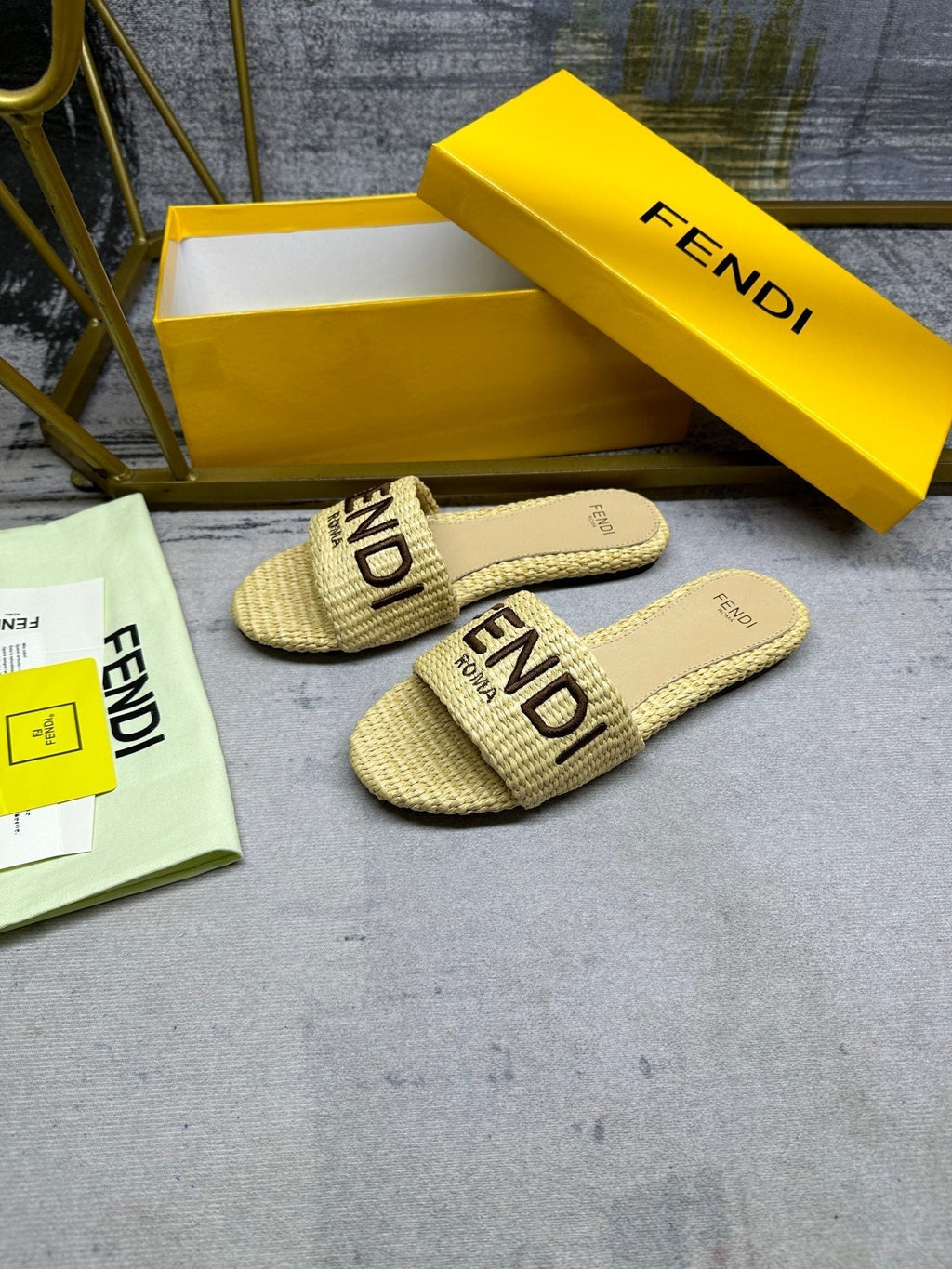 FF Signature 10 Beige Cotton Fibre Slide