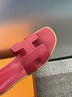 HM 25 Oran Sandal Dark Red Perforate Epsom Leather
