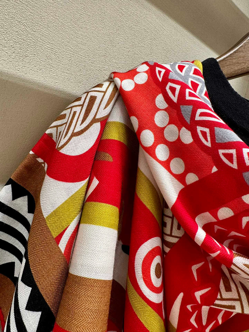 Fantaisie d'Etriers Scarf  140 CM Red Colorful Silk