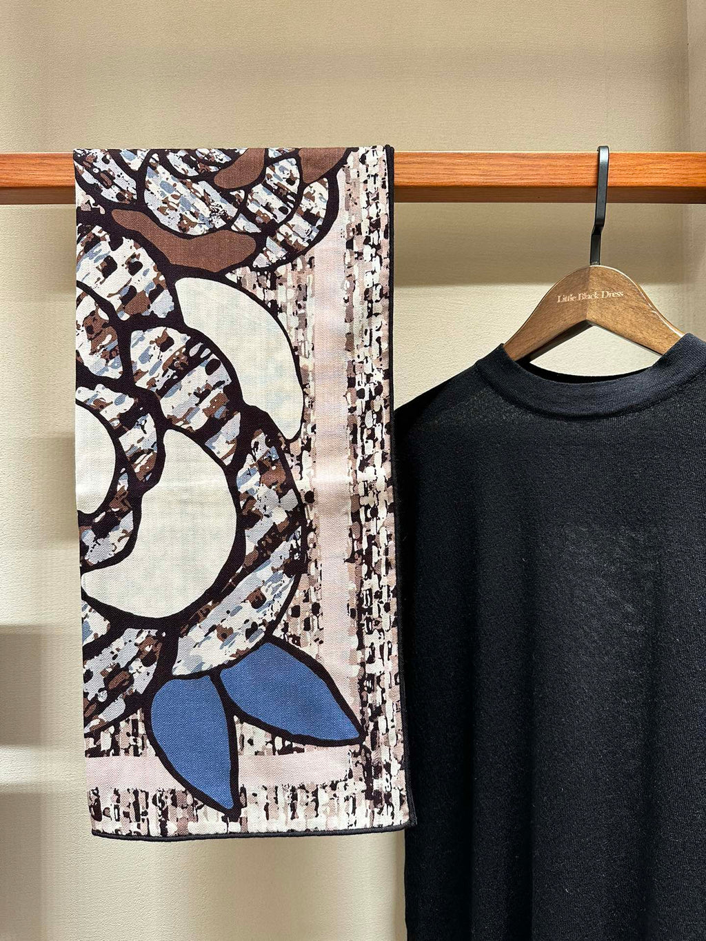 CC Square Scarf 110 CM In Colorful Cashmere Silk  360677