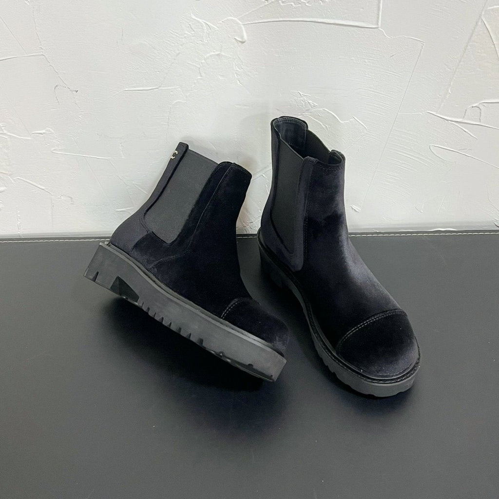 CC Chelsea Ankle Boots In Black Velvet 949686