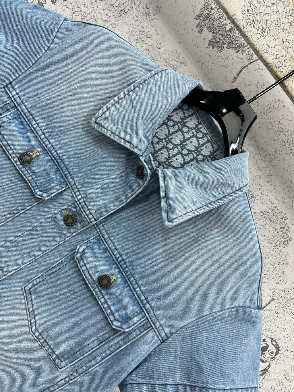 CD 25 Short-sleeved Denim Shirt  Light Blue Cotton