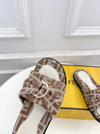 FENDI FLAT SLIPPER IN BROWN MONOGRAM JACQUARD FABRIC WITH GOLD HARDWARE
