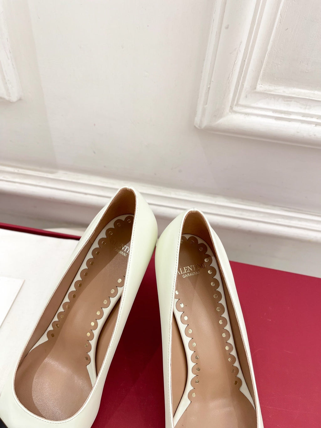 VT 25 Bepointy Pump 4.5cm White Blue Lambskin 325524