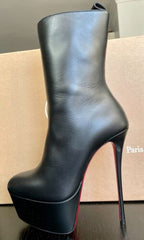 Louboutin Dolly Booty Alta 160 Black Calfskin Ankle Boots