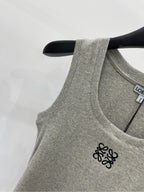 Round neck embroidered vest